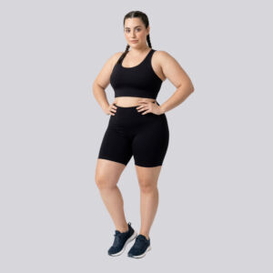Bermuda plus size preta