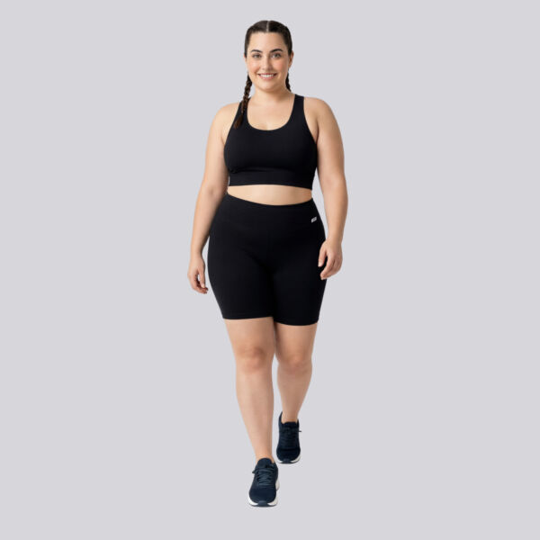 Bermuda plus size preta
