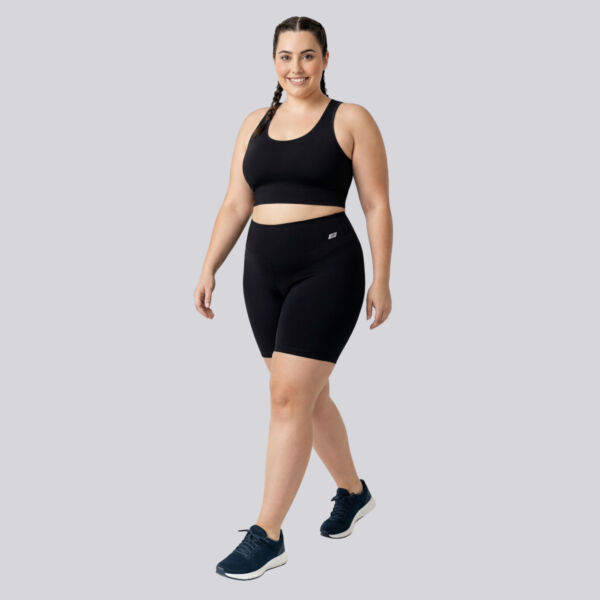 Bermuda plus size preta
